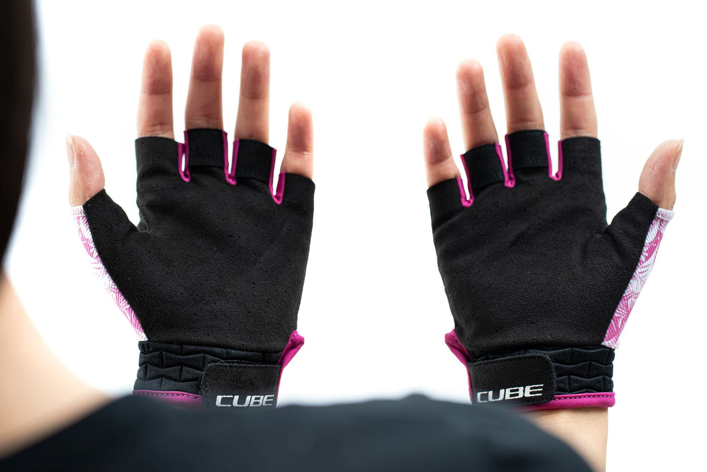 Guantes CUBE Performance Junior de dedos cortos color rosa