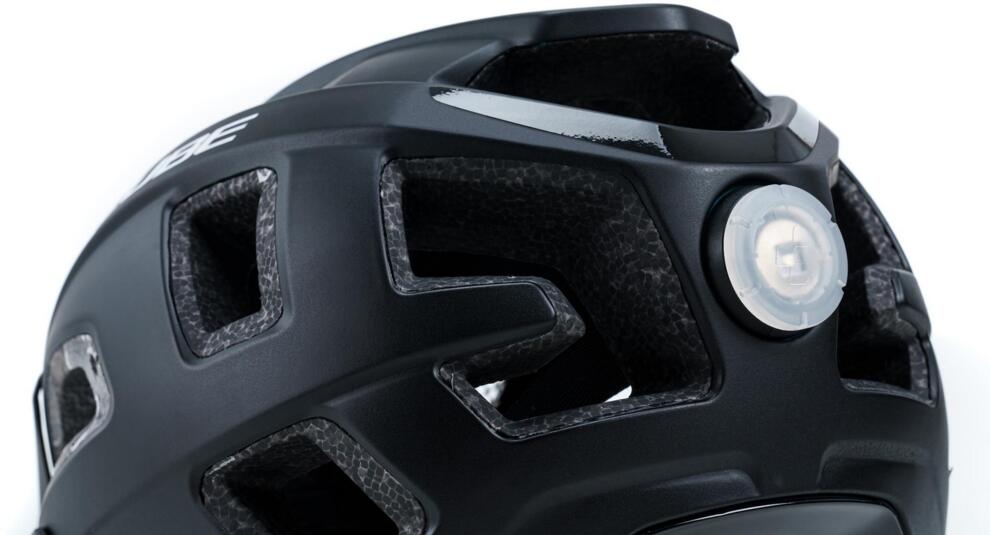 CUBE Helmet Quest Black – Mcrbikes