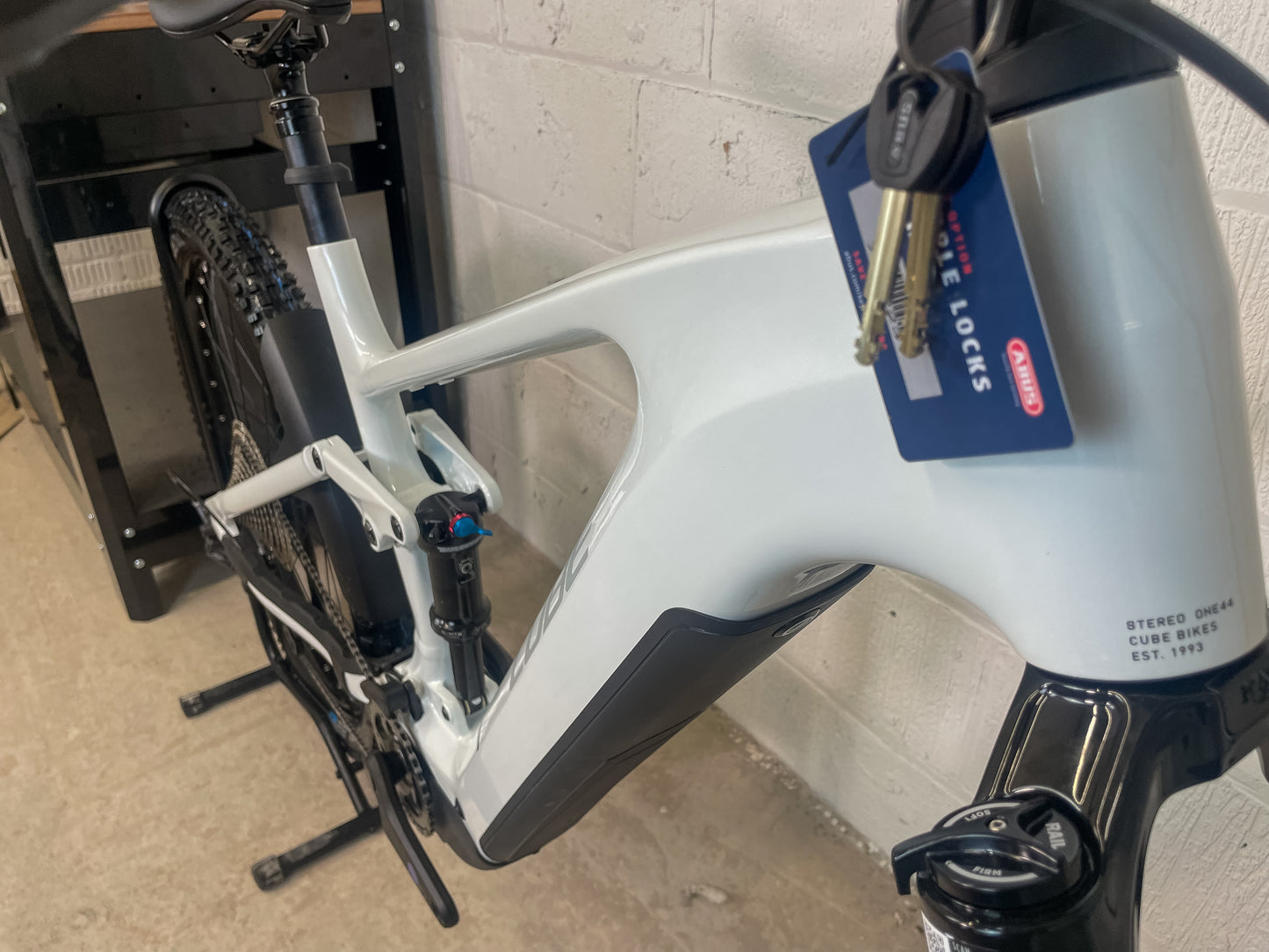 Cube Stereo Hybrid One44 EXC 800 2025 Electric Mountain Bike *Brand New*