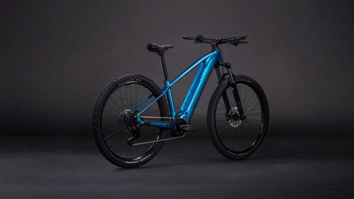 CUBE REACTION HYBRID PERFORMANCE 600 ELECTRICBLUE/DAZZLE 2026