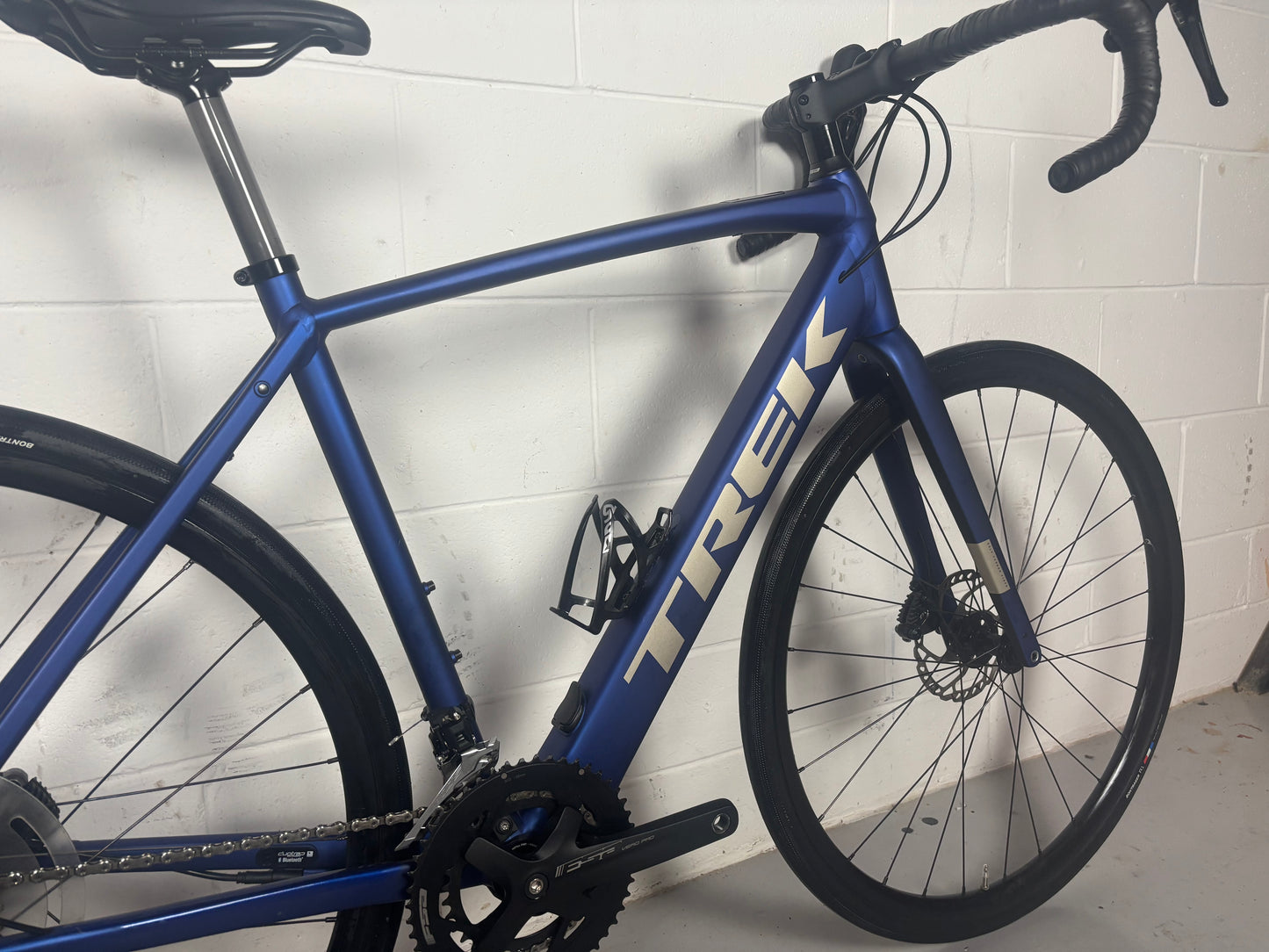 Trek Domane+ AL 5 2025 Electric Road Bike