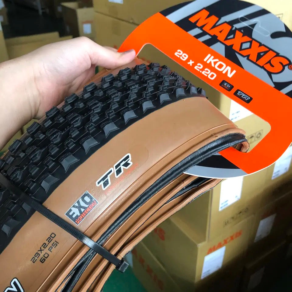 Neumático plegable Maxxis Ikon 26/27,5/29 x 2,20 60 TPI de doble compuesto EXO Tanwall