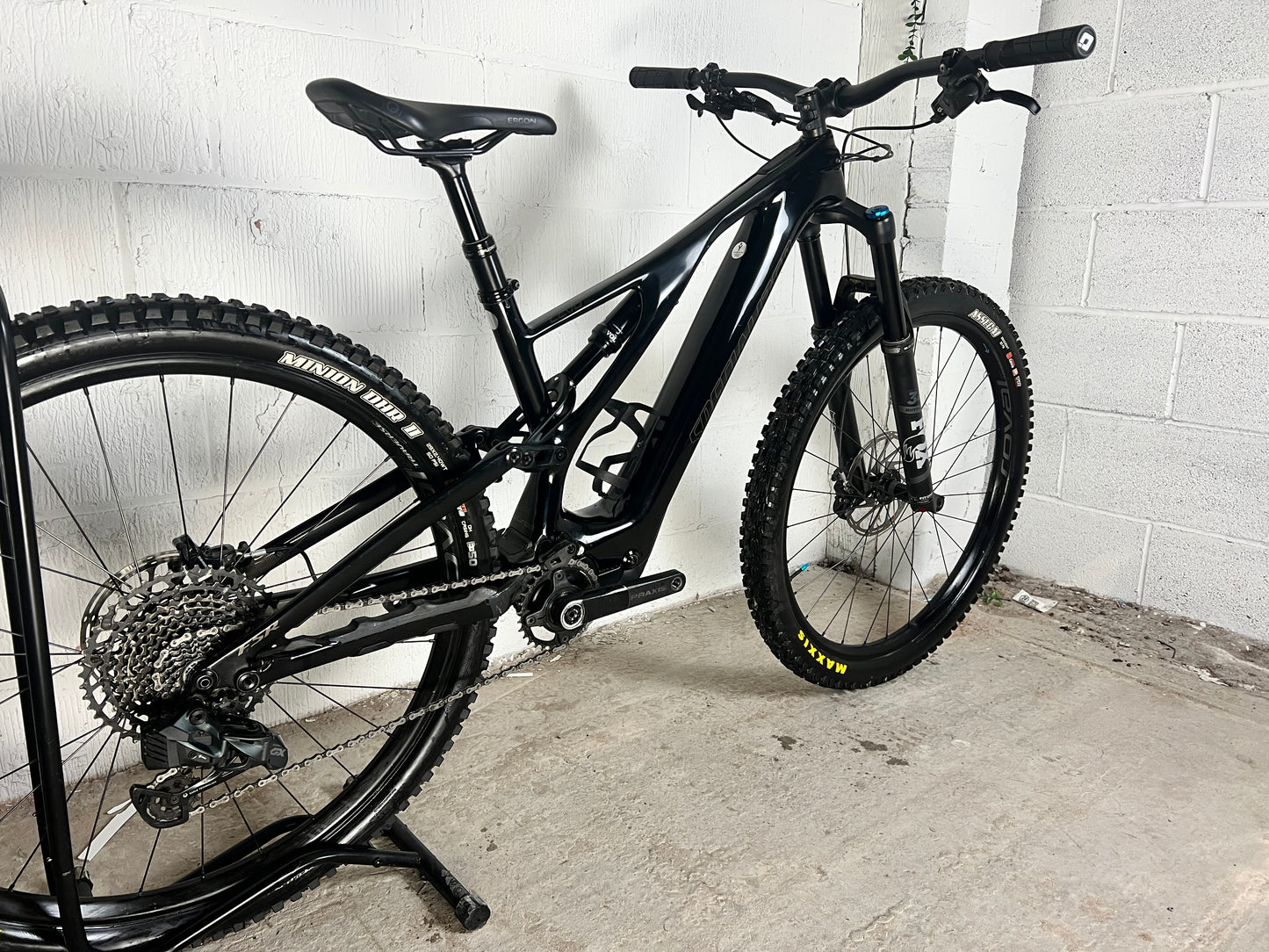 Specialized Turbo Levo SL Comp Carbon 2022 Electric Mountain Bike *Only 60 Miles Rode*
