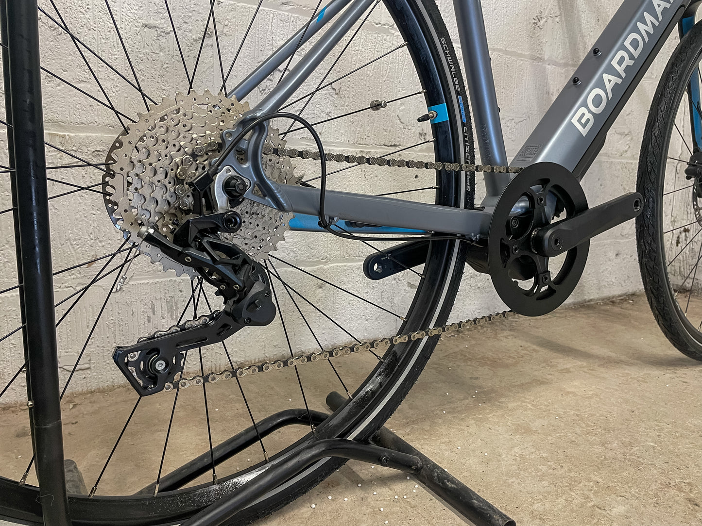 Boardman HYB 8.9E Microshift Hybrid Electric Bike *Only 30 Miles Rode