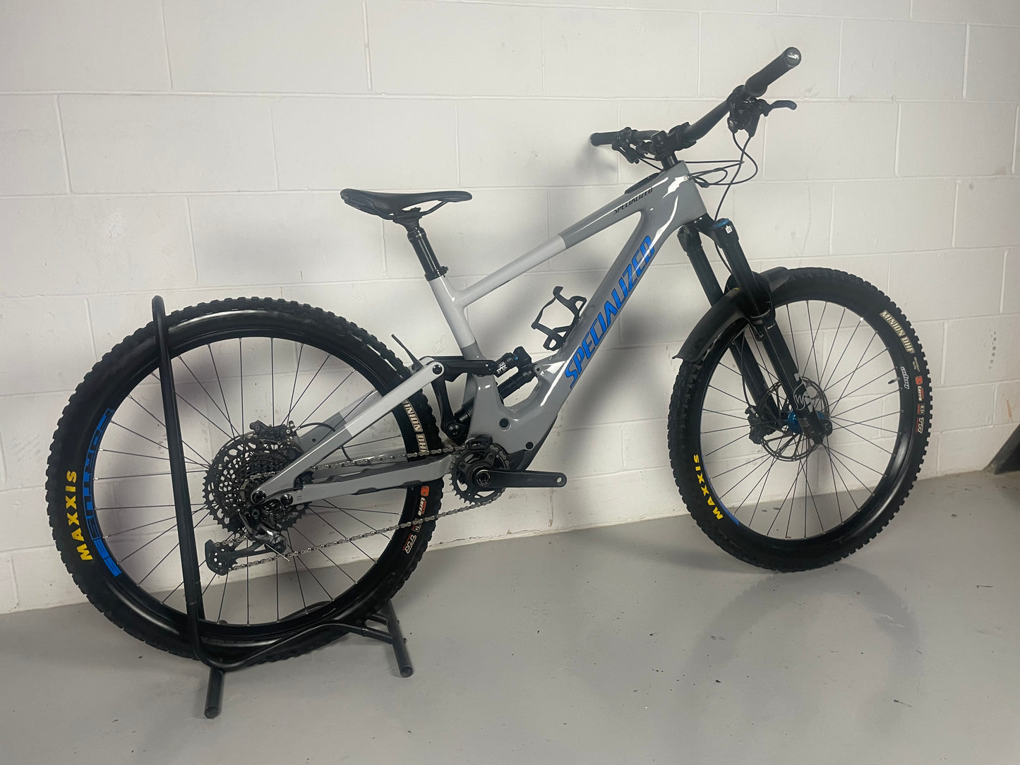 Specialized Turbo Kenevo SL 2 Comp 2024 Electric Mountain Bike-Only 320 Miles Rode