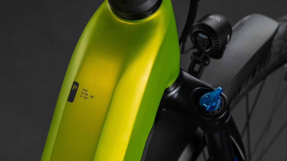 CUBE KATHMANDU HYBRID PRO 800 LIZARD/BLACK 2026