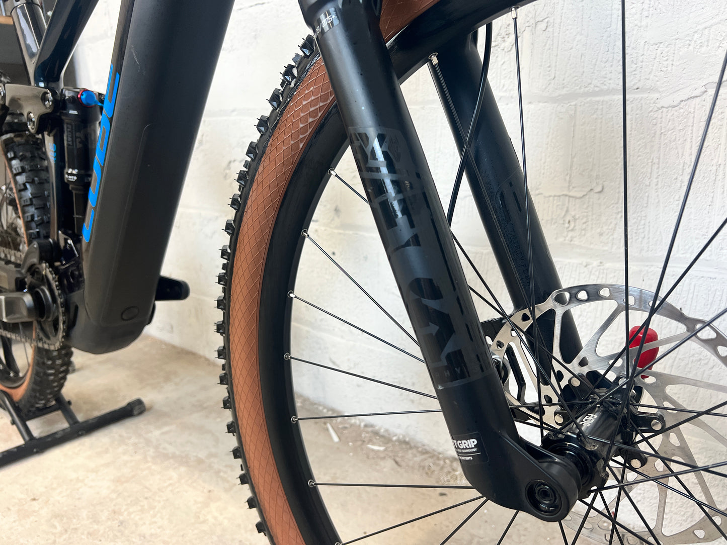 Cube Stereo Hybrid 140 HPC SLX 750 2024 Electric Mountain Bike *Only 60 Miles*