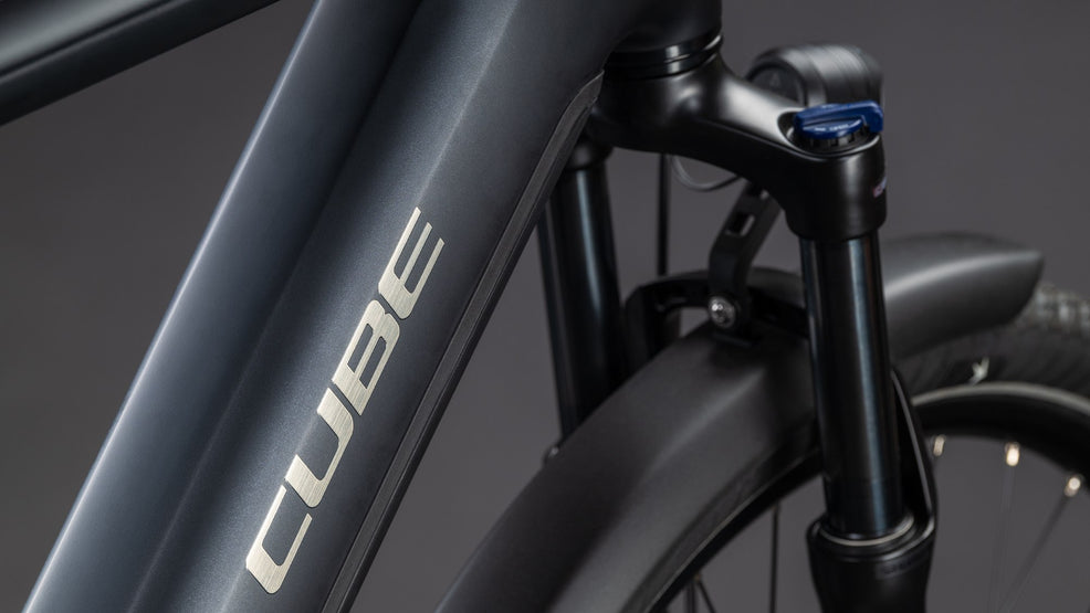 CUBE TOURING HYBRID ONE 600 COAL/CHROME 2026 ELECTRIC BIKE