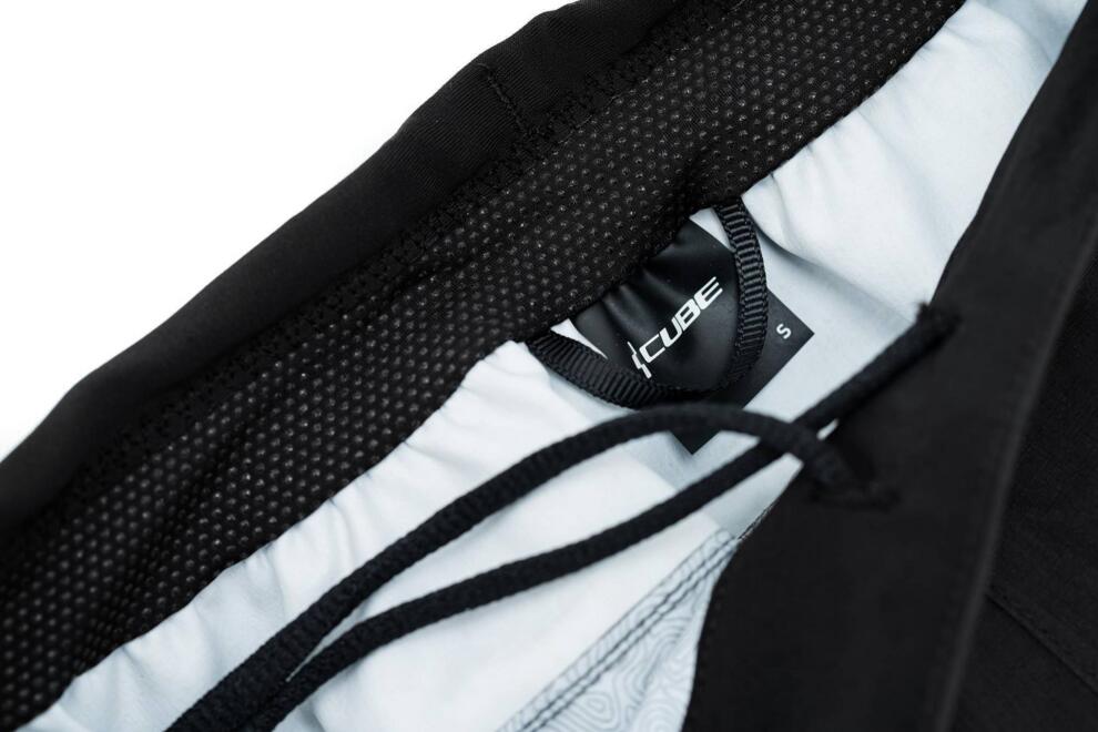 Pantalones cortos impermeables CUBE Blackline negros