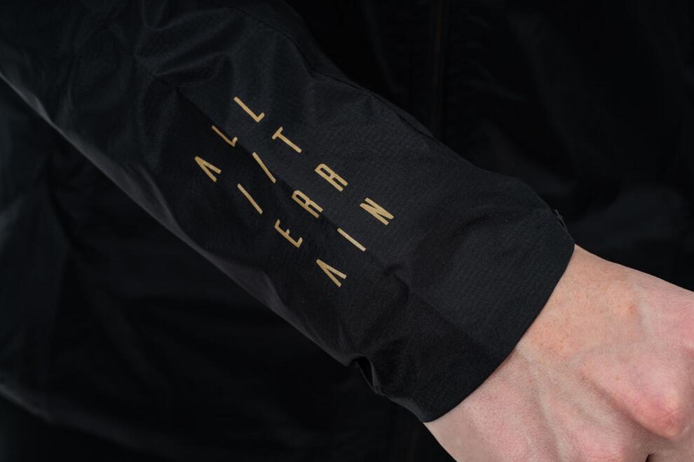 CUBE Atx Breaker Jacke Schwarz