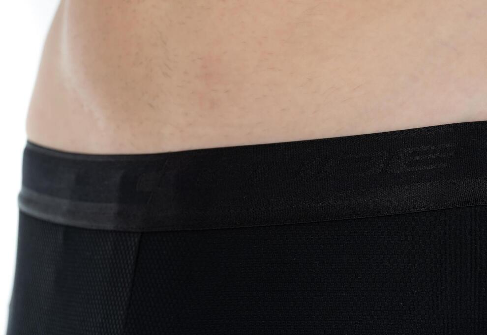 Pantalones cortos CUBE Liner negros