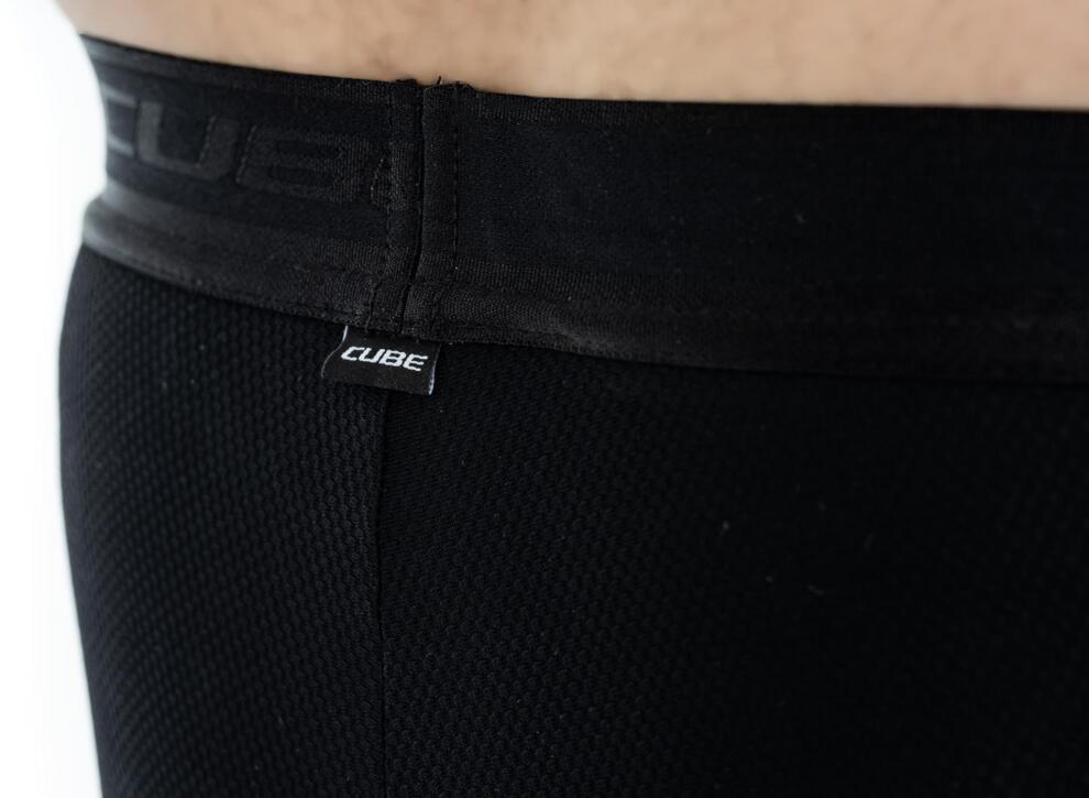 Pantalones cortos CUBE Liner negros