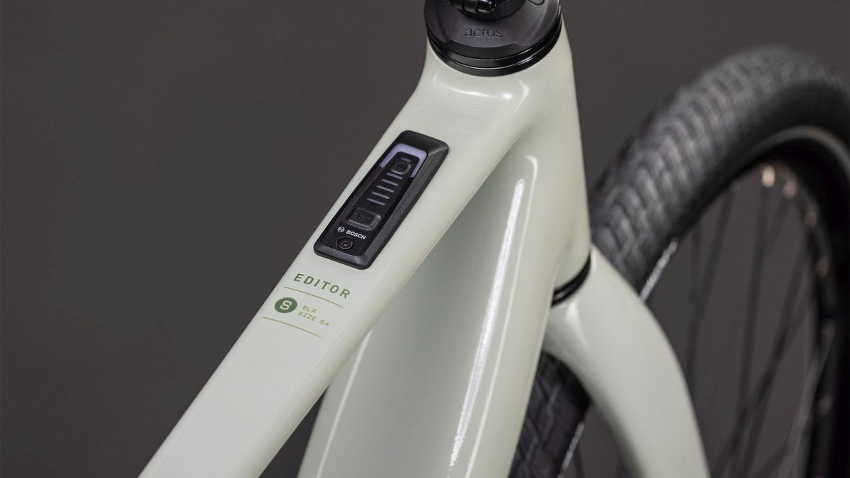 CUBE EDITOR HYBRID SLX 400X REEDBEIGE/CHROME 2026