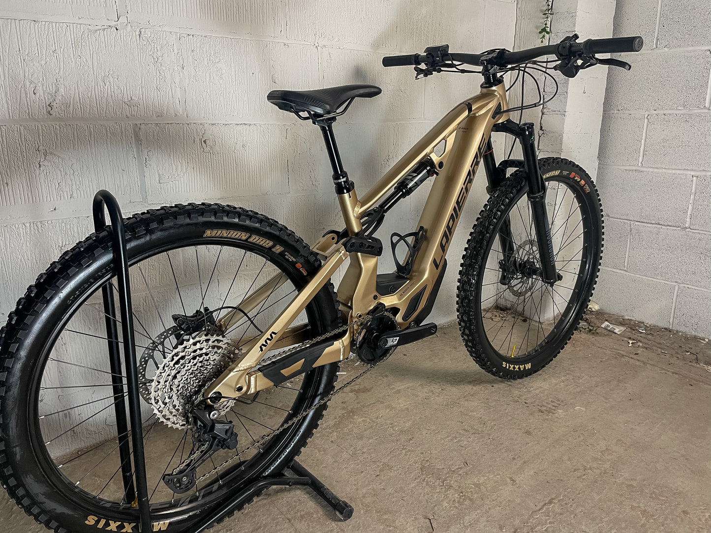 Lapierre Overvolt AM 5.6 2022 Electric Mountain Bike *Only 300 Miles Rode*