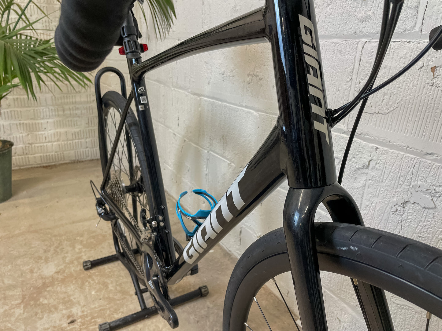 Giant Contend AR 3 Disc Road Bike