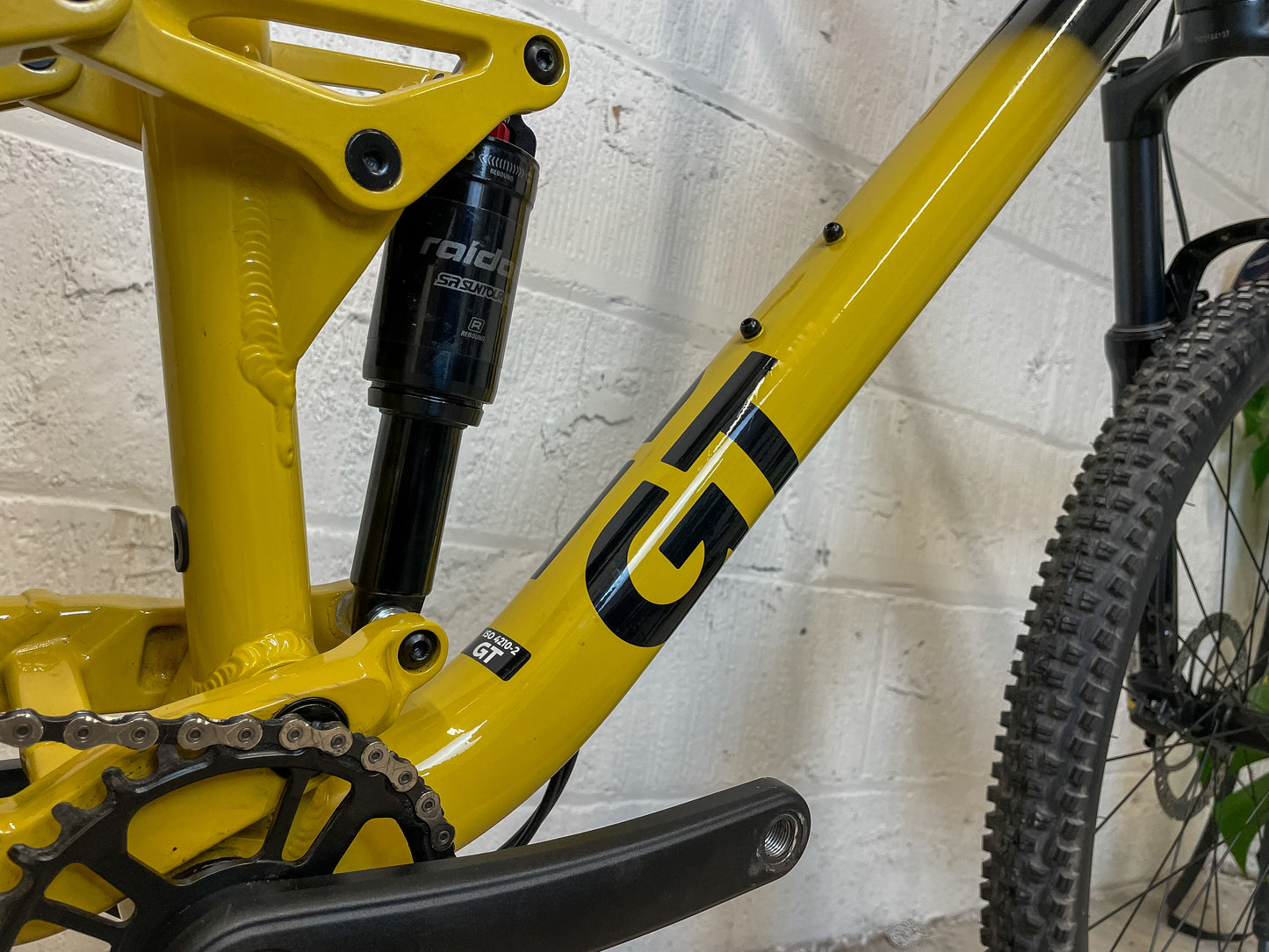 GT Zaskar FS Sport 2024 Full Suspension Mountain Bike