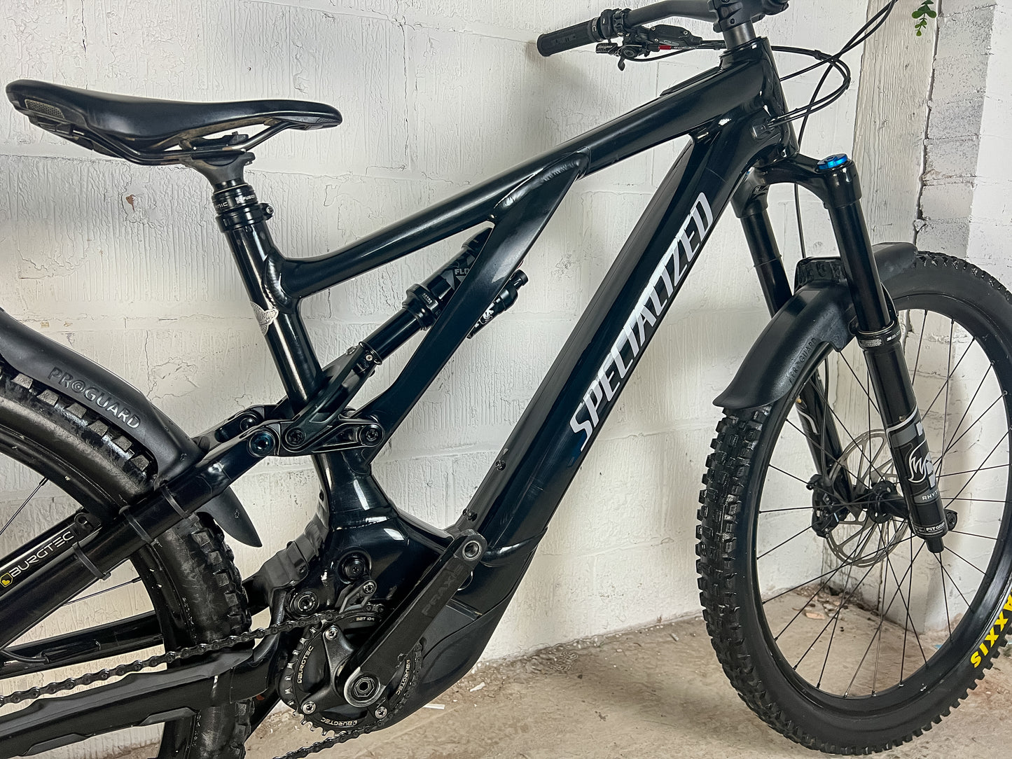 Specialized Levo Comp Alloy G3 Electric Mountain Bike *Only 5 Miles Rode*