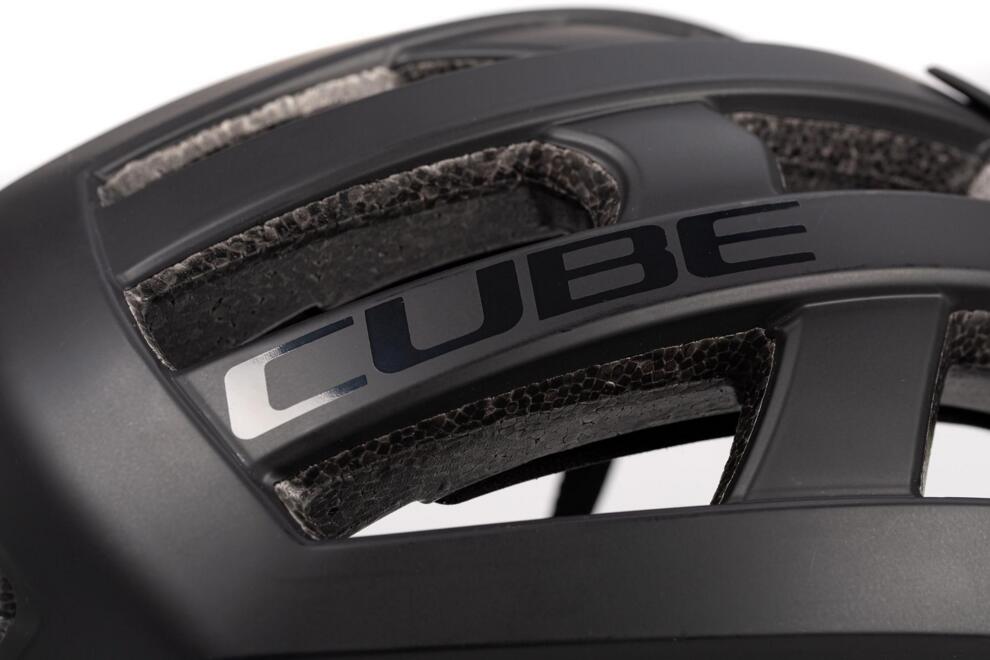 Casco CUBE Badger Negro