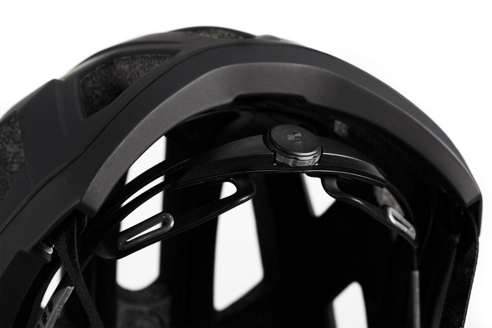 Casco CUBE Badger Negro