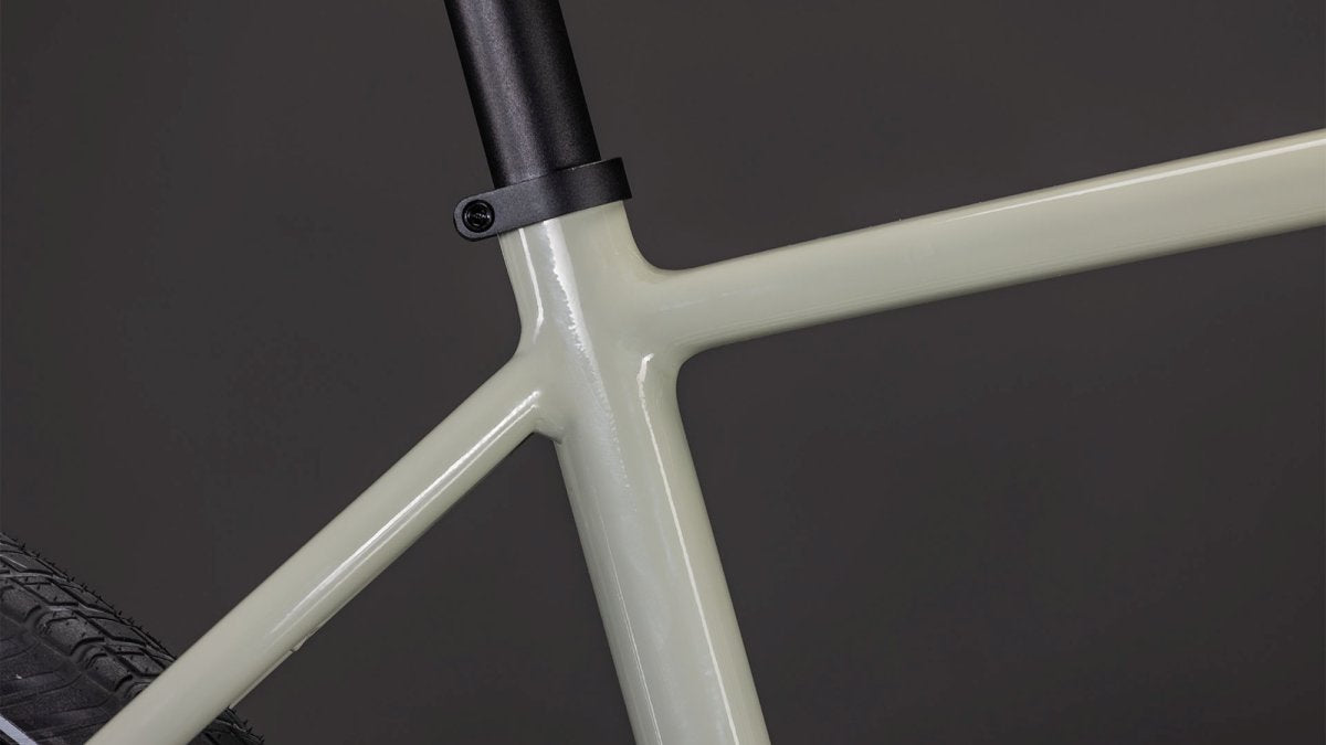 CUBE EDITOR HYBRID SLX 400X REEDBEIGE/CHROME 2026