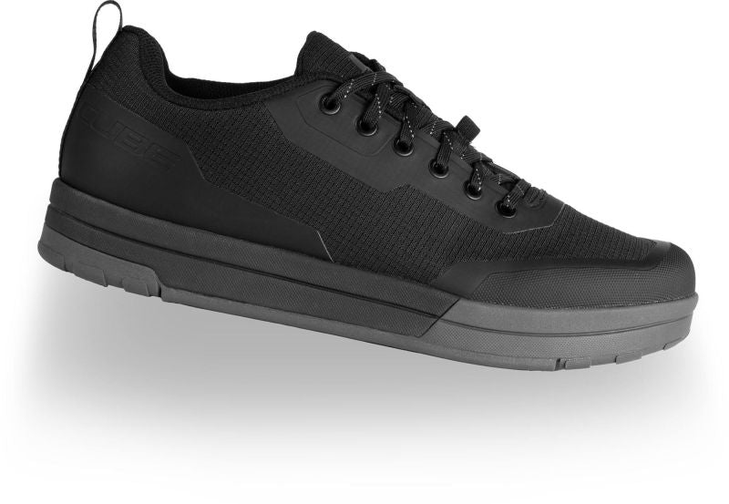 CUBE SHOES STRIX BLACK Cube New