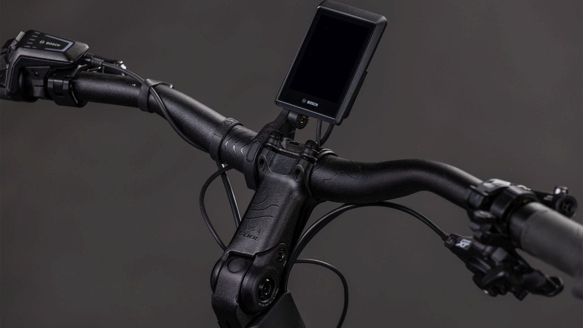 CUBE KATHMANDU HYBRID C:62 SLX 400X LIQUIDBLACK/BLUEDUST 2026