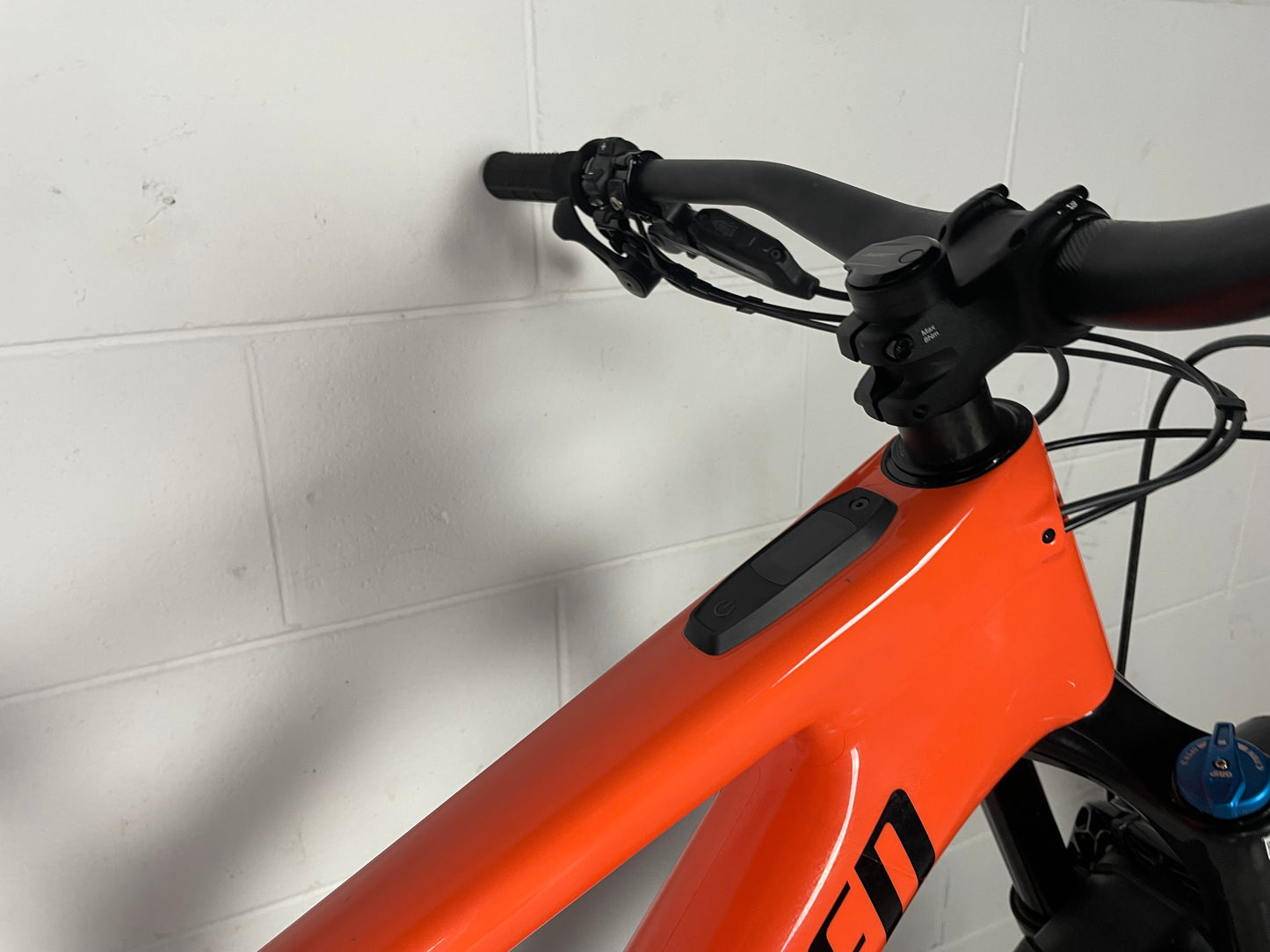 Specialized Turbo Kenevo SL Comp 2024 Electric Mountain Bike-Only 330 Miles Rode