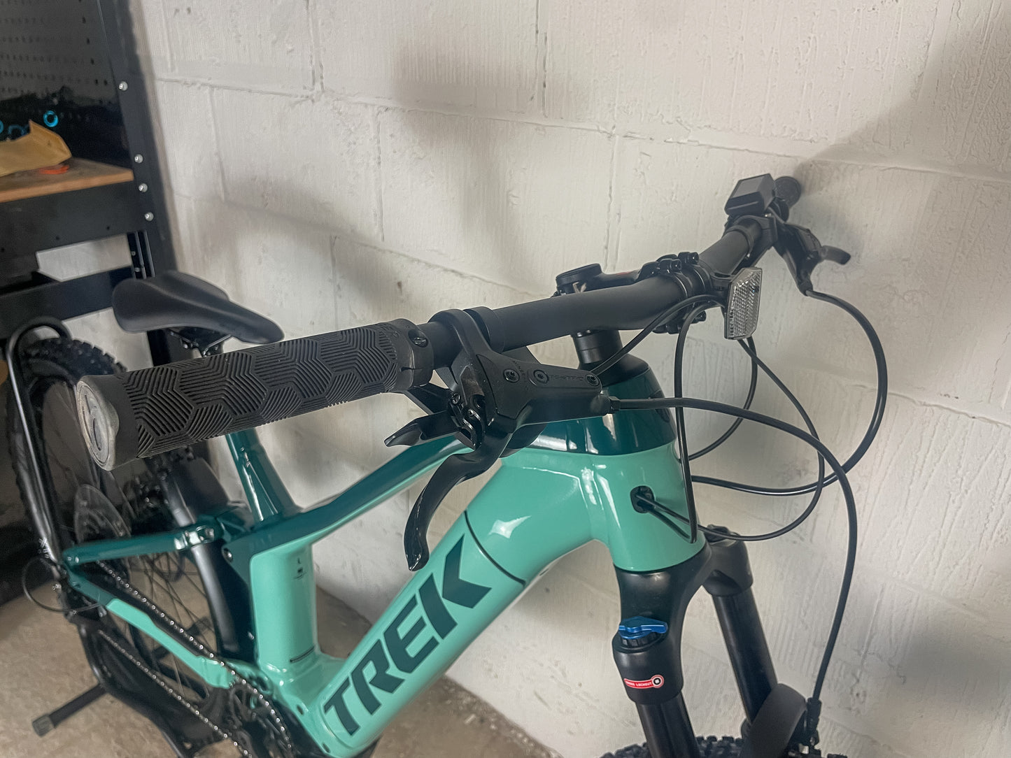 Trek Powerfly FS 4 2024 Electric Mountain Bike *Only 20 Miles Rode*