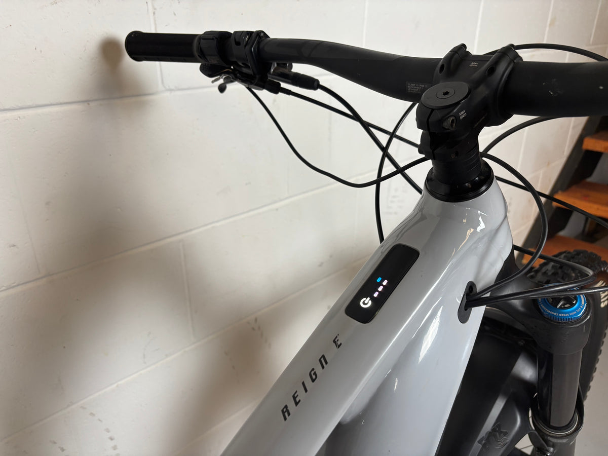 Giant Reign E+1 MX Pro 2022 Electric Mountain Bike-Only 170 Miles Rode