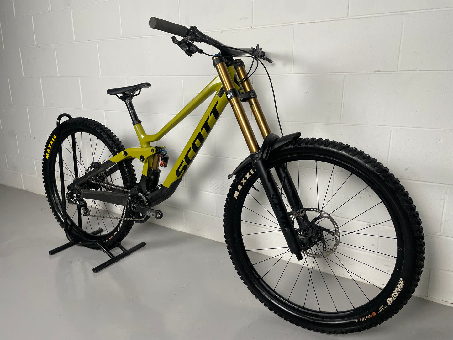 Scott Gambler 900 Tuned 2024 Downhill Mountain Bike