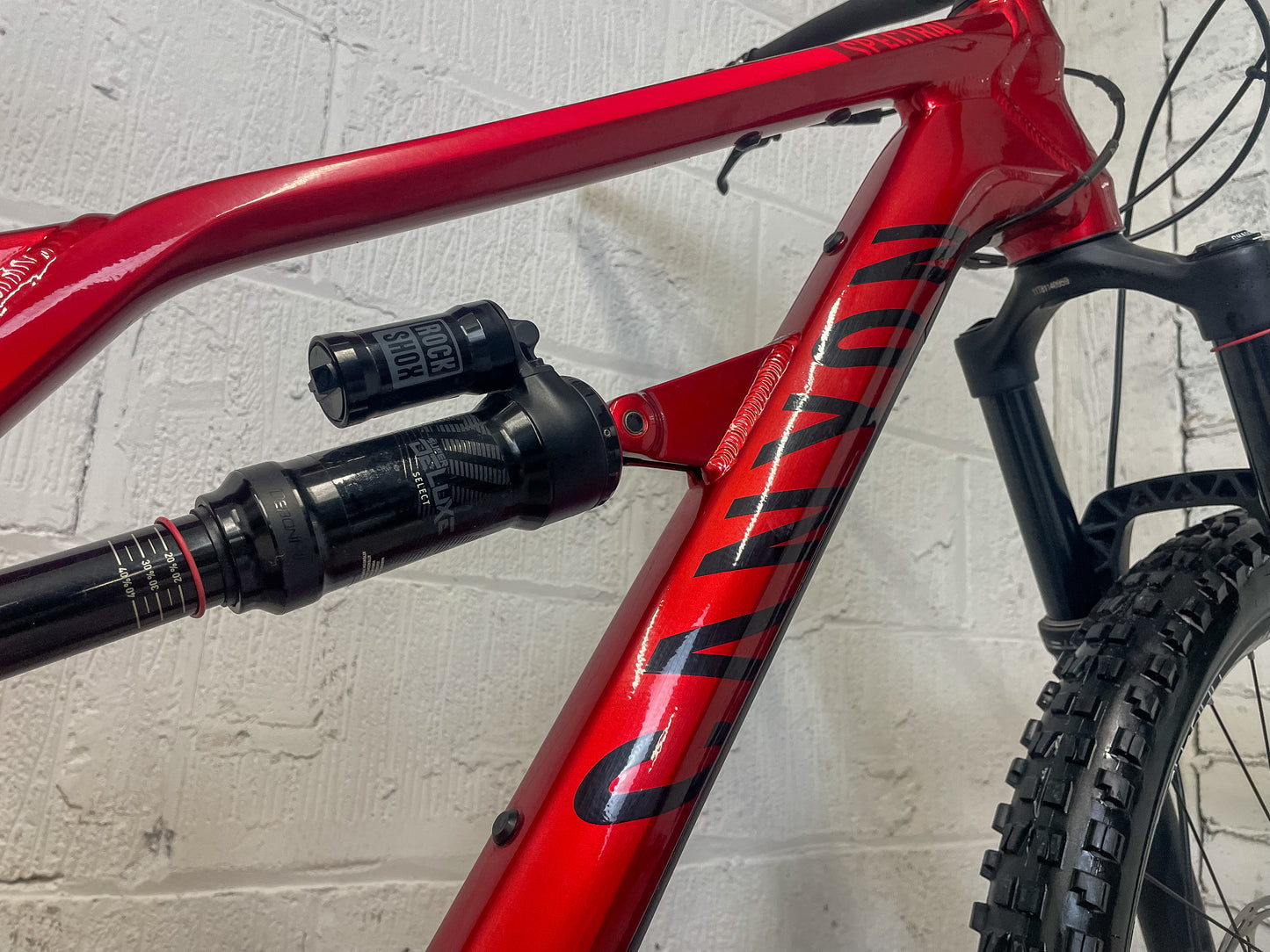 Canyon Spectral AL 6.0 Full Suspension Mountain Bike