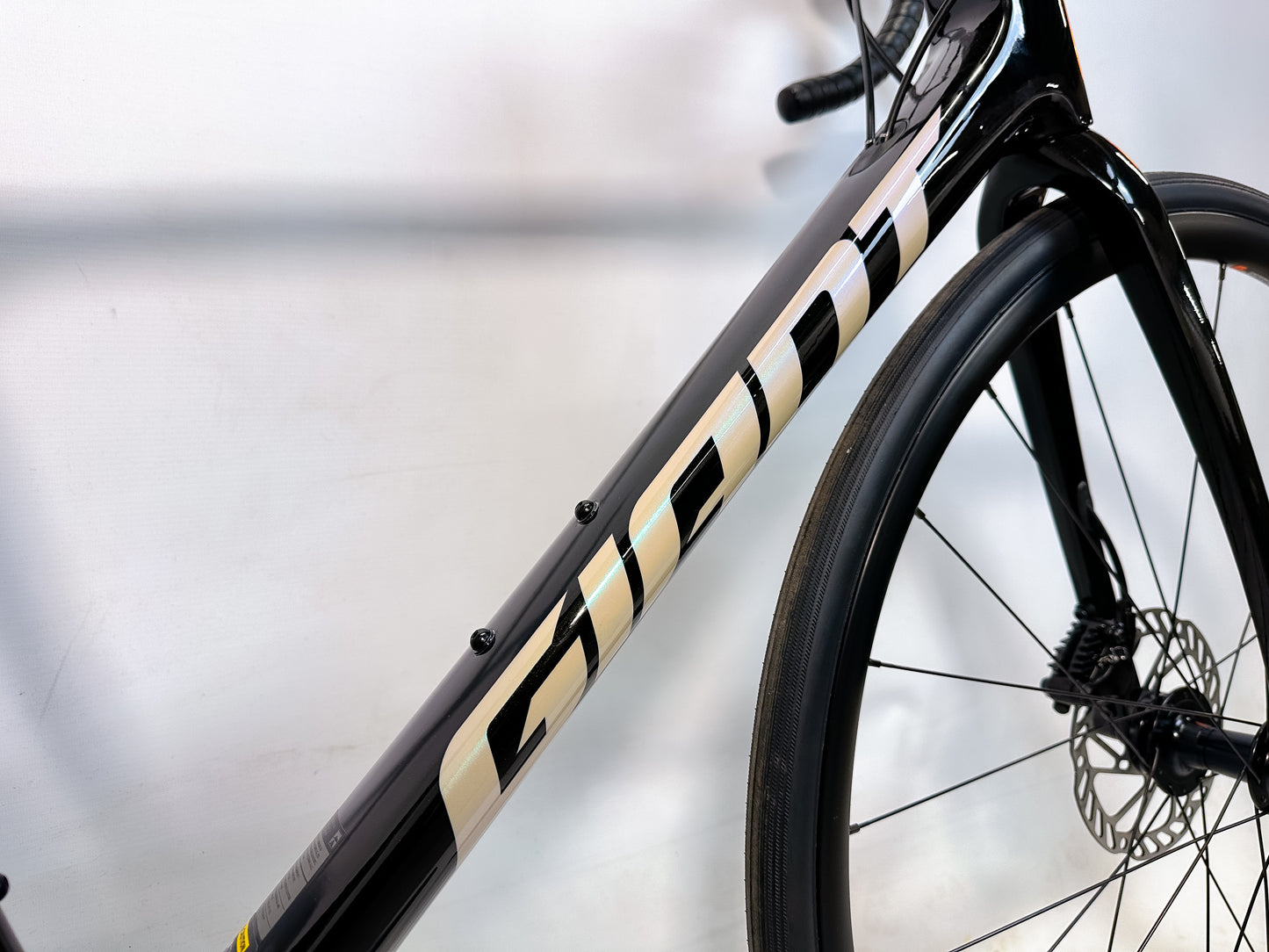 Giant TCR Advanced Disc 2 Road Bike