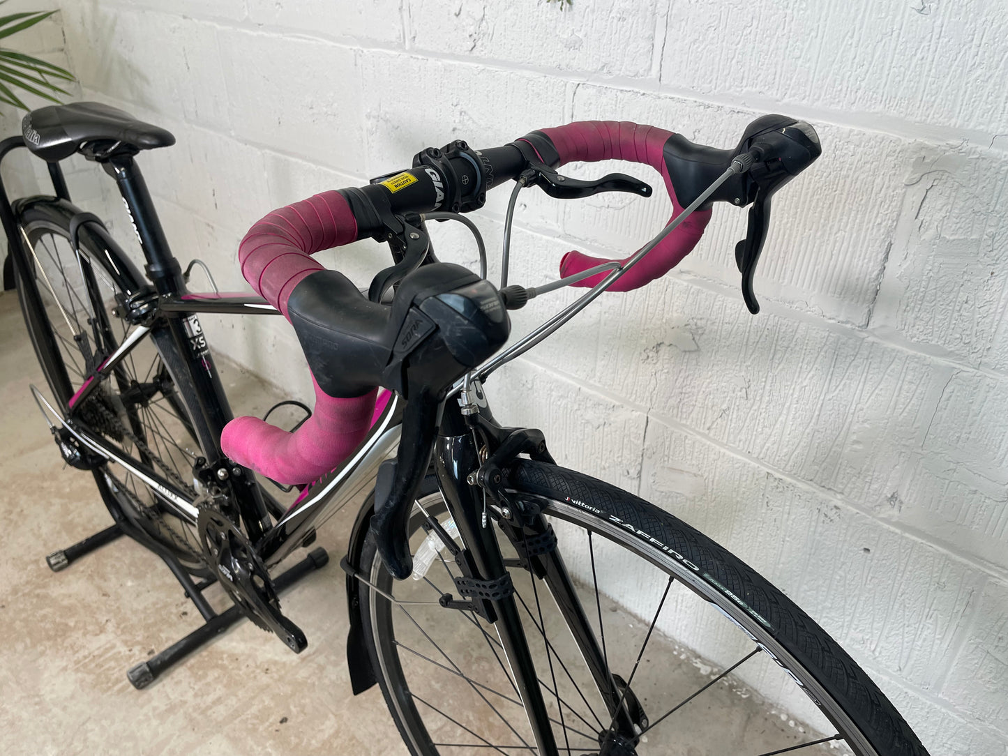 Giant Avail 3 Road Bike