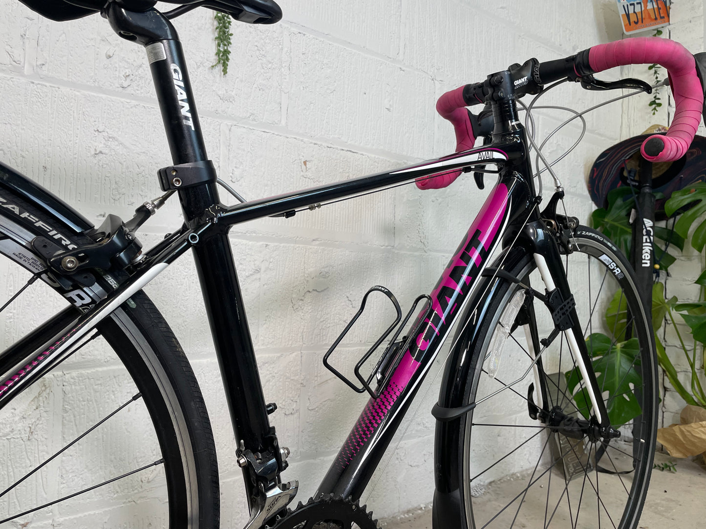 Giant Avail 3 Road Bike