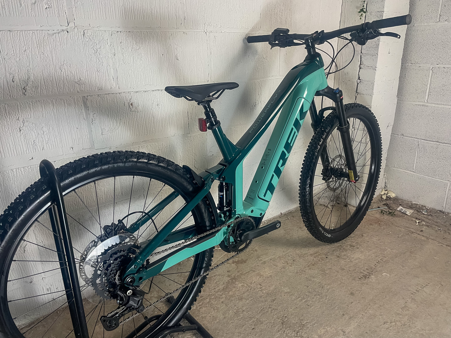 Trek Powerfly FS 4 2024 Electric Mountain Bike *Only 20 Miles Rode*