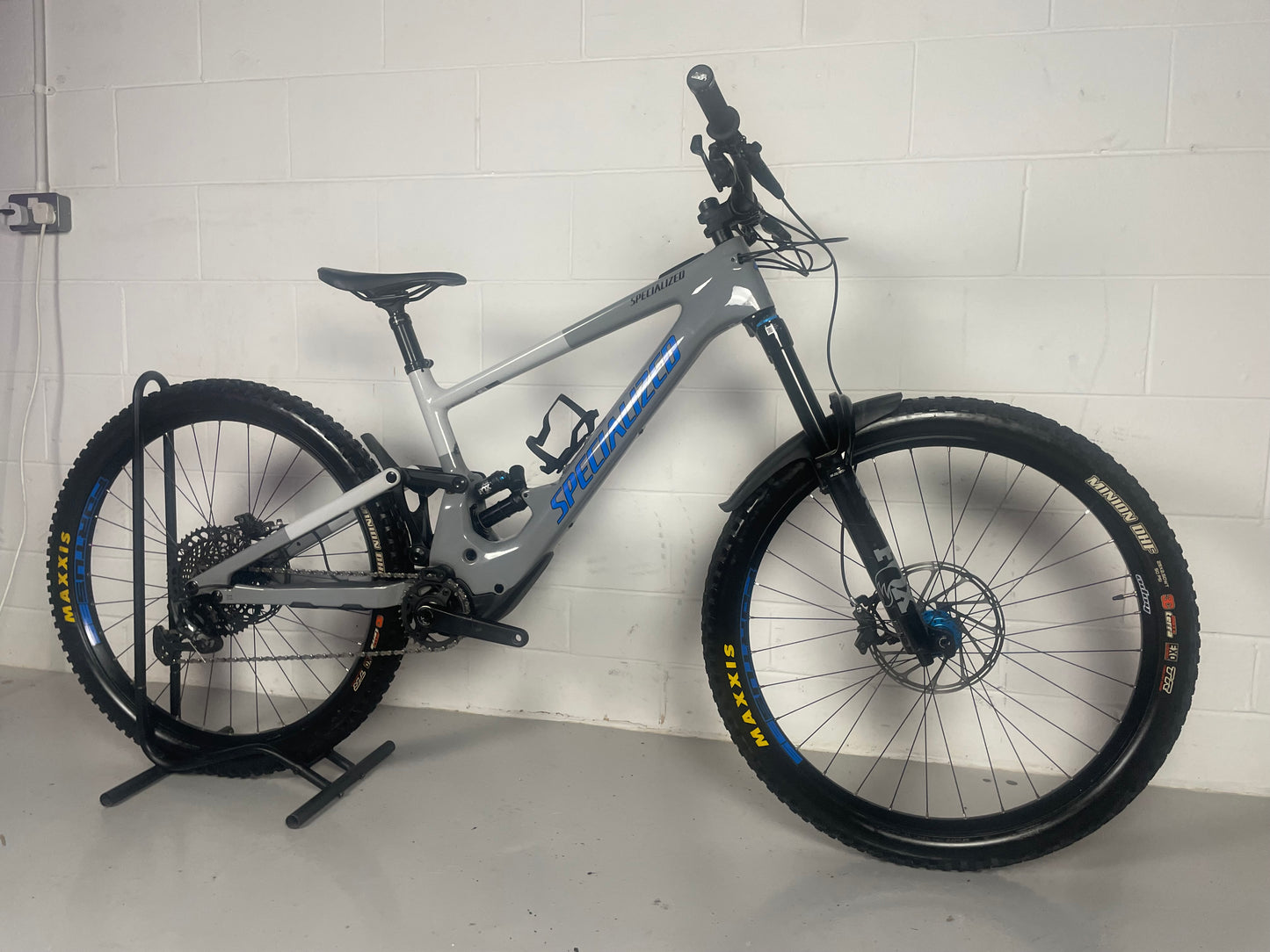 Specialized Turbo Kenevo SL 2 Comp 2024 Electric Mountain Bike-Only 320 Miles Rode