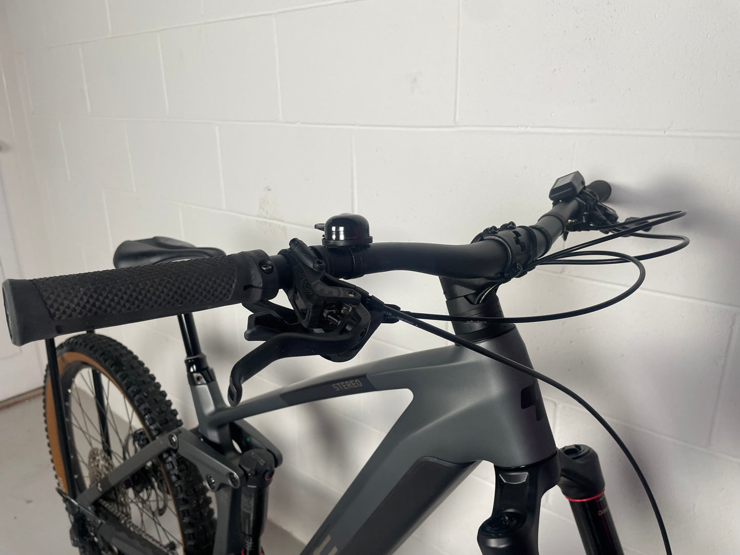 Cube Stereo Hybrid 160 HPC Race 750 2024 Electric Mountain Bike *Only 230 Miles Rode*