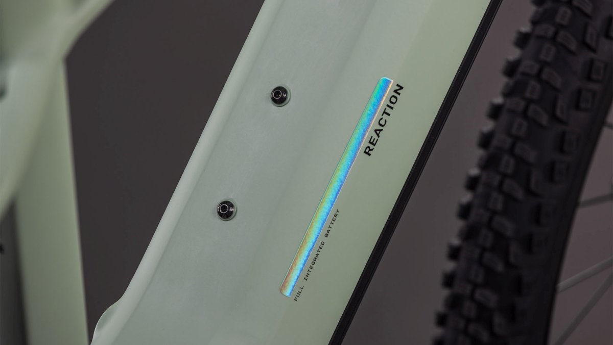 CUBE REACTION HYBRID PRO 800 DESERTSTONE/DRIEDHERBS 2026