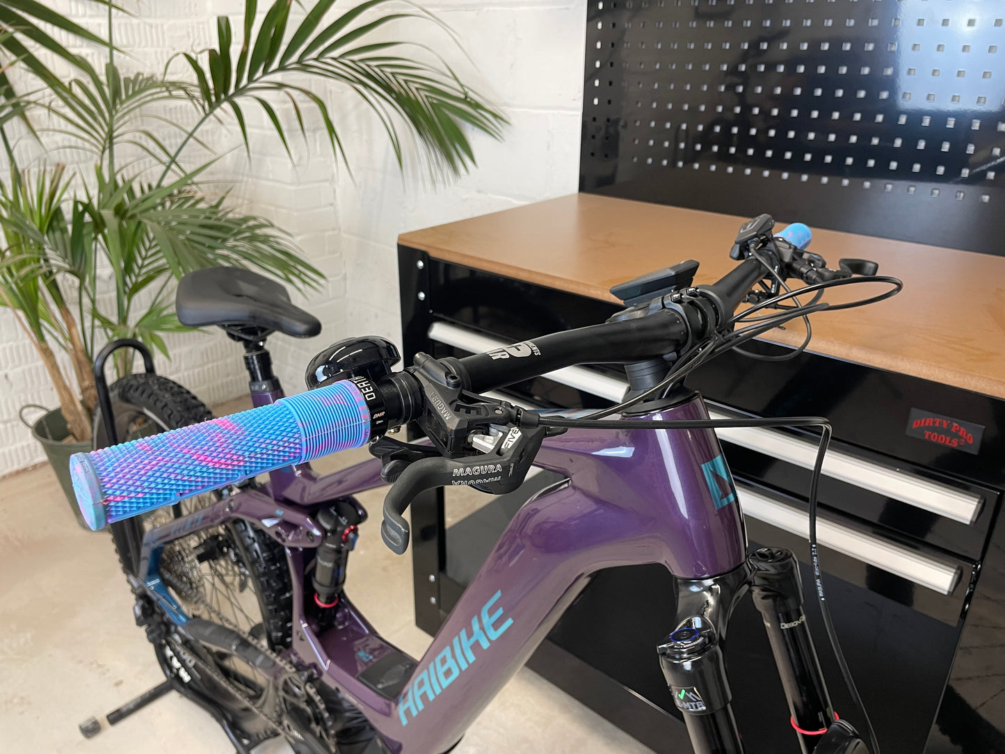 Haibike AllMtn CF 11 2023 750Wh Electric Mountain Bike