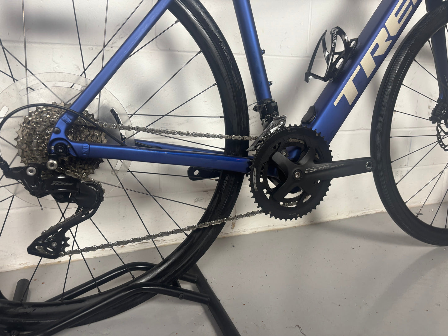 Trek Domane+ AL 5 2025 Electric Road Bike