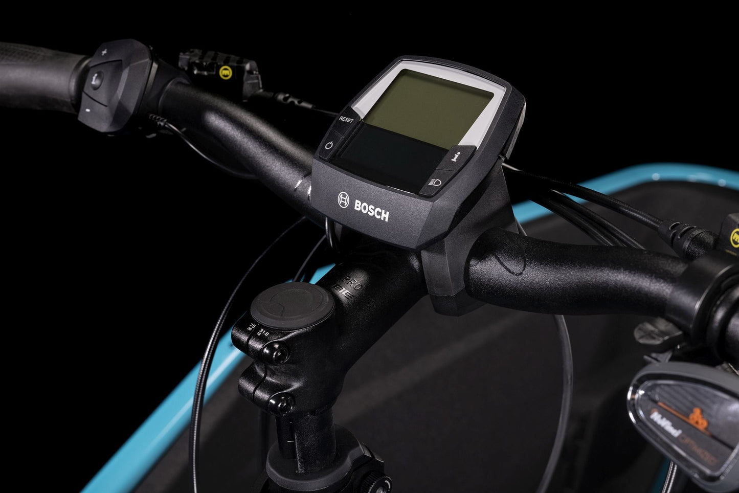 CUBE Cargo Hybrid 500 Blue/Lime 2025