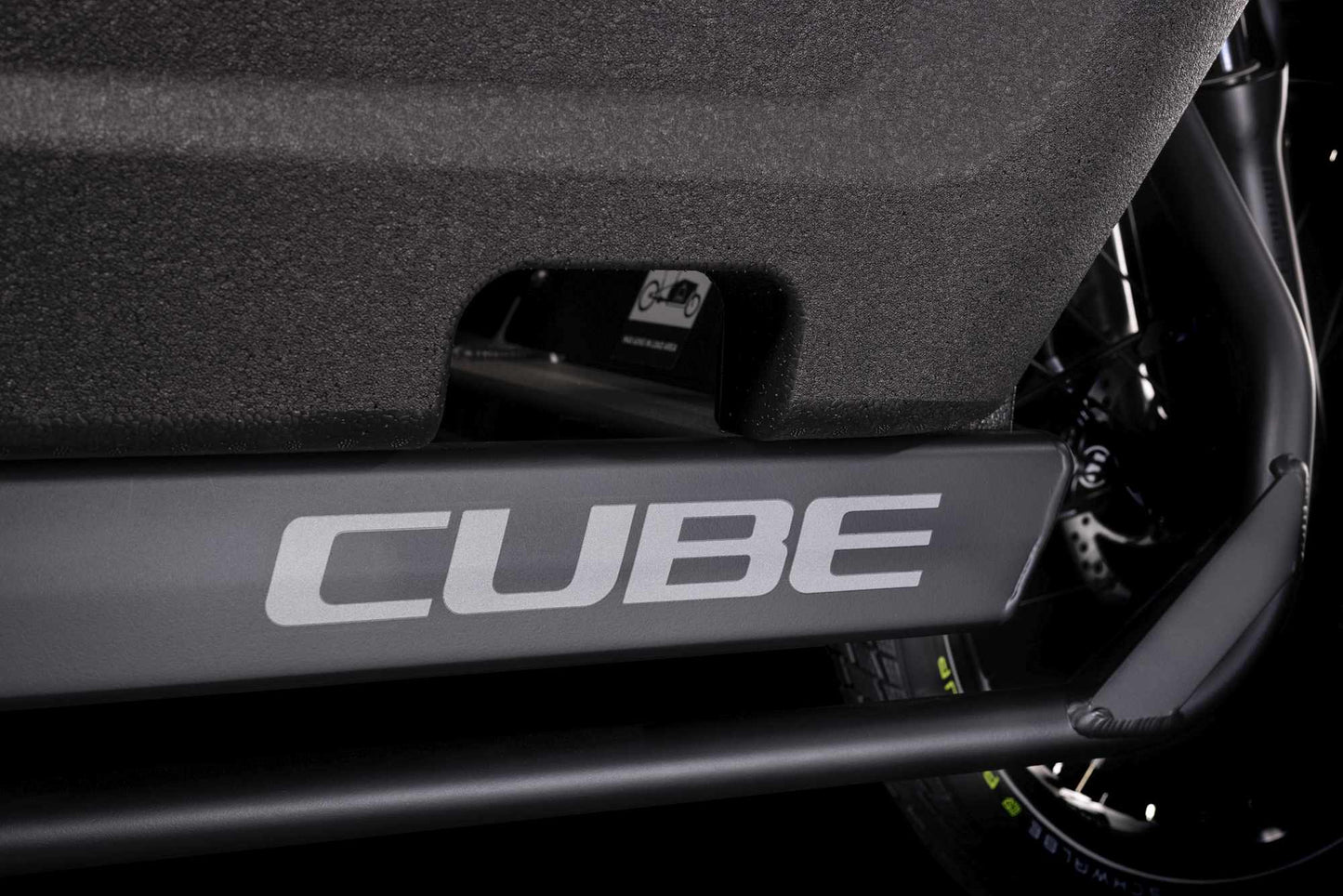 CUBE Cargo Dual Hybrid 1000 Flashgrey/Black 2024