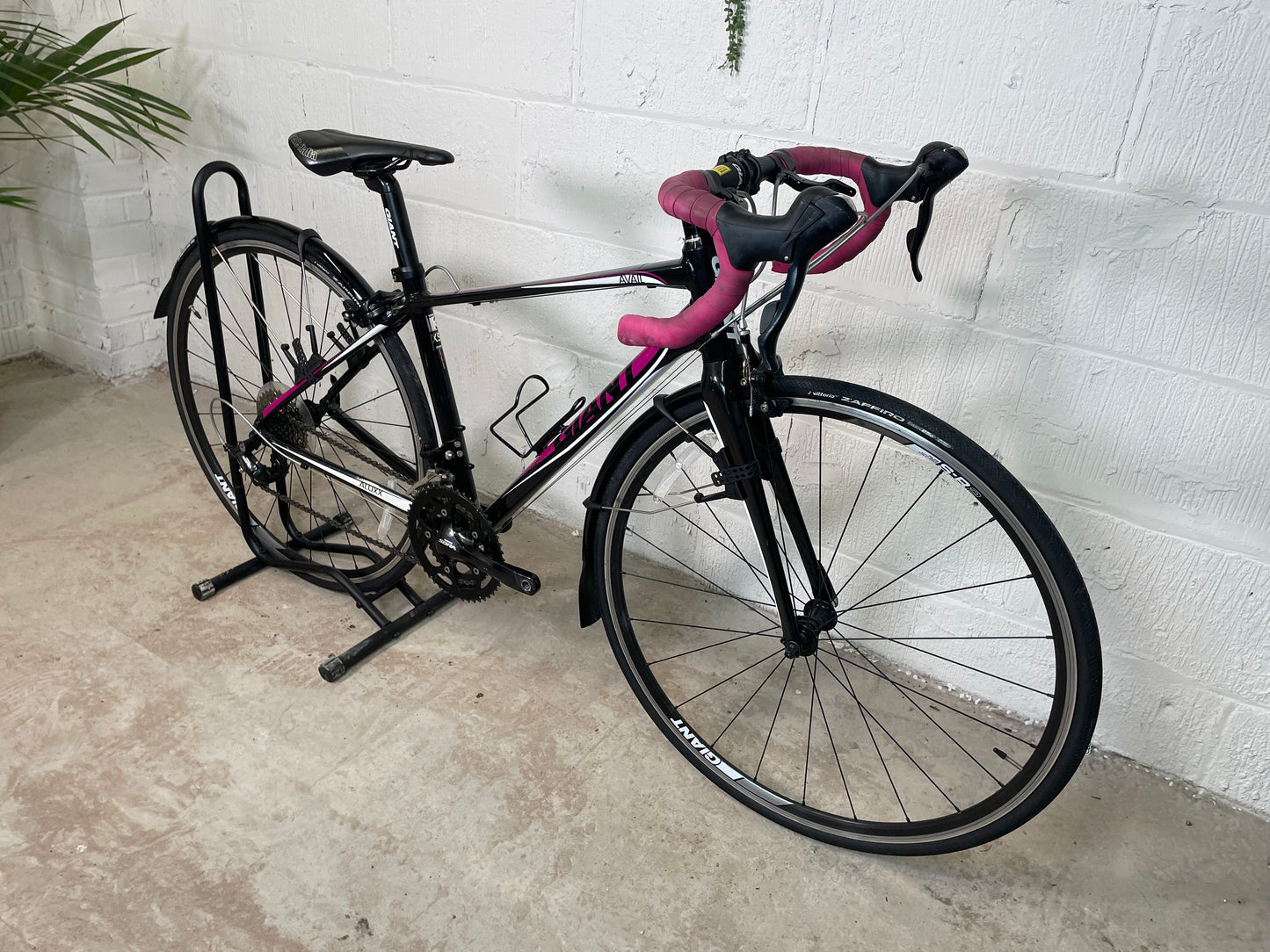 Giant Avail 3 Road Bike