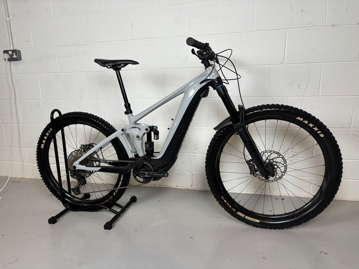 Giant Reign E+1 MX Pro 2022 Electric Mountain Bike-Only 170 Miles Rode