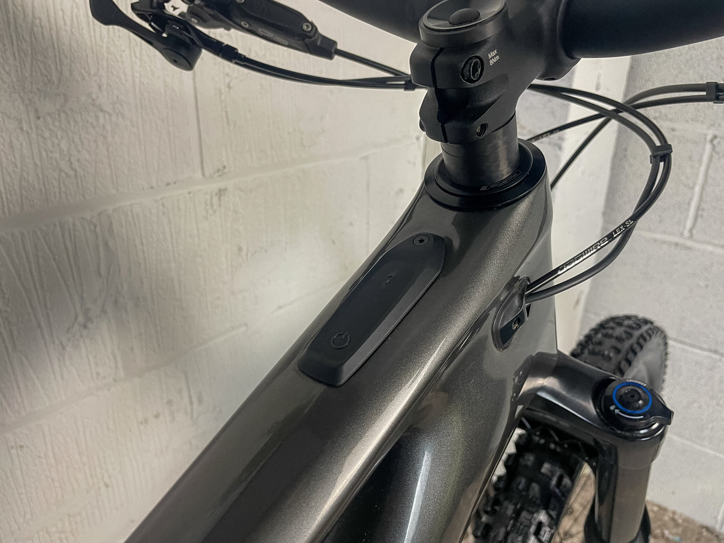 Specialized Turbo Levo Carbon 2024 Electric Mountain Bike *Only 18 Miles Rode*