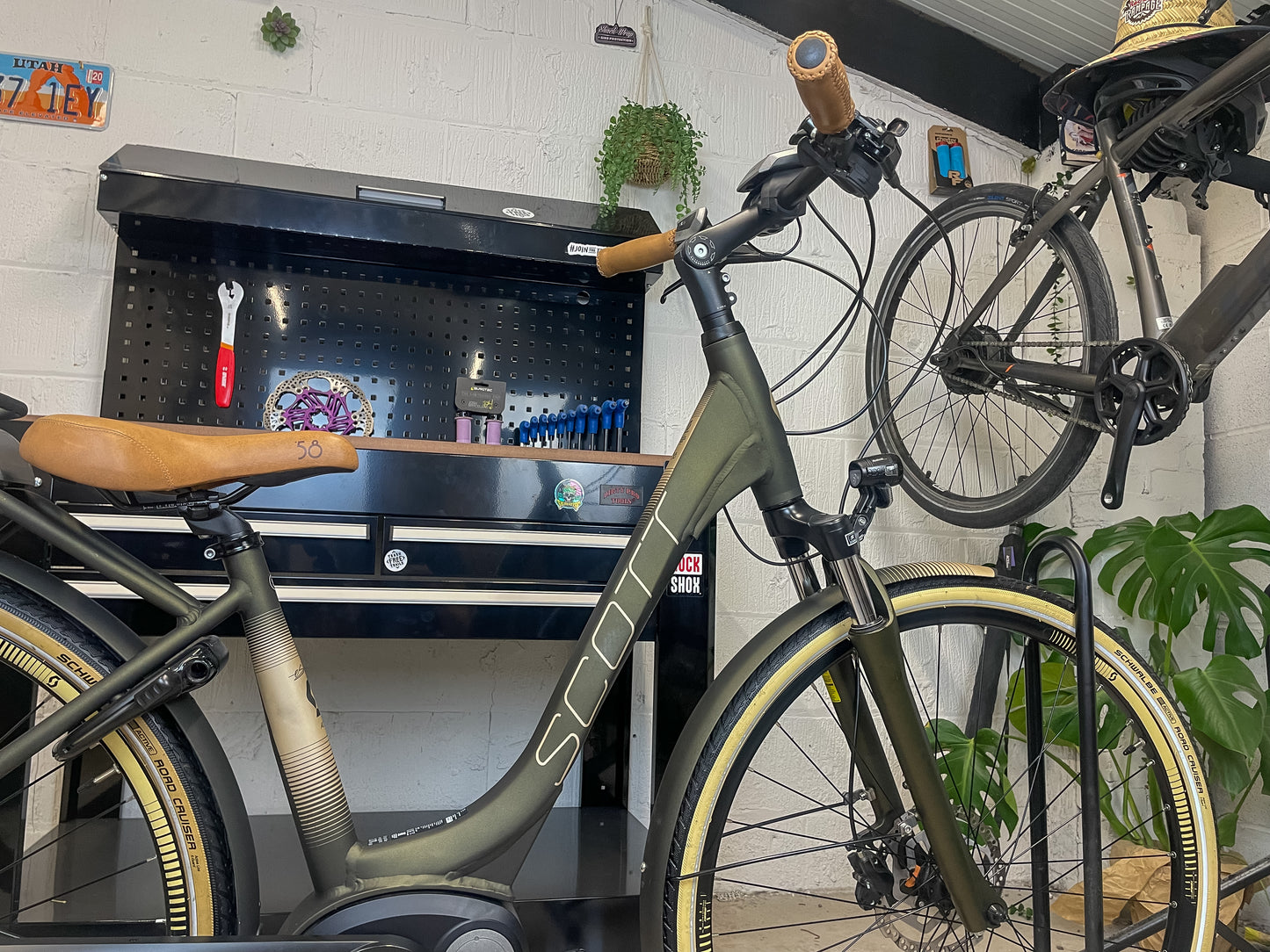 Scott E-Sub Active Unisex Electric Hybrid Bike