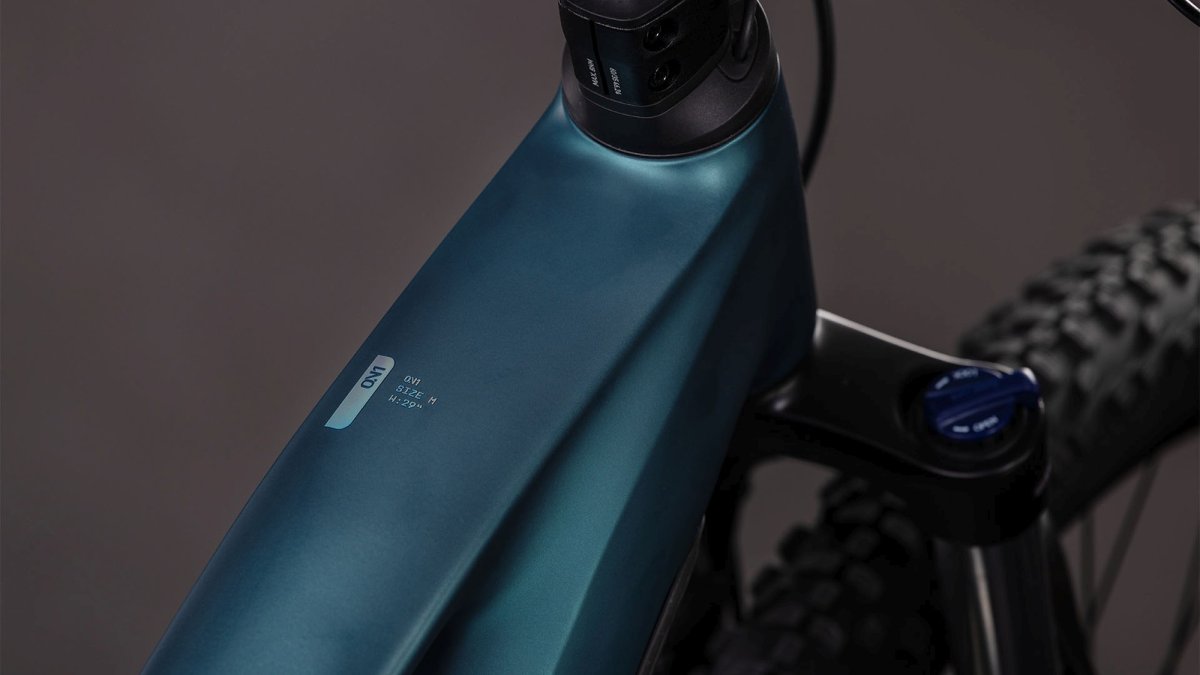 CUBE REACTION HYBRID ONE 600 ROYALGREEN/PRISM 2026