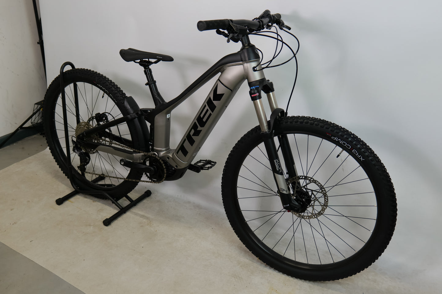TREK POWERFLY FS 4 500Wh
2023 Electric Mountain Bike *Only 31 Miles Rode*