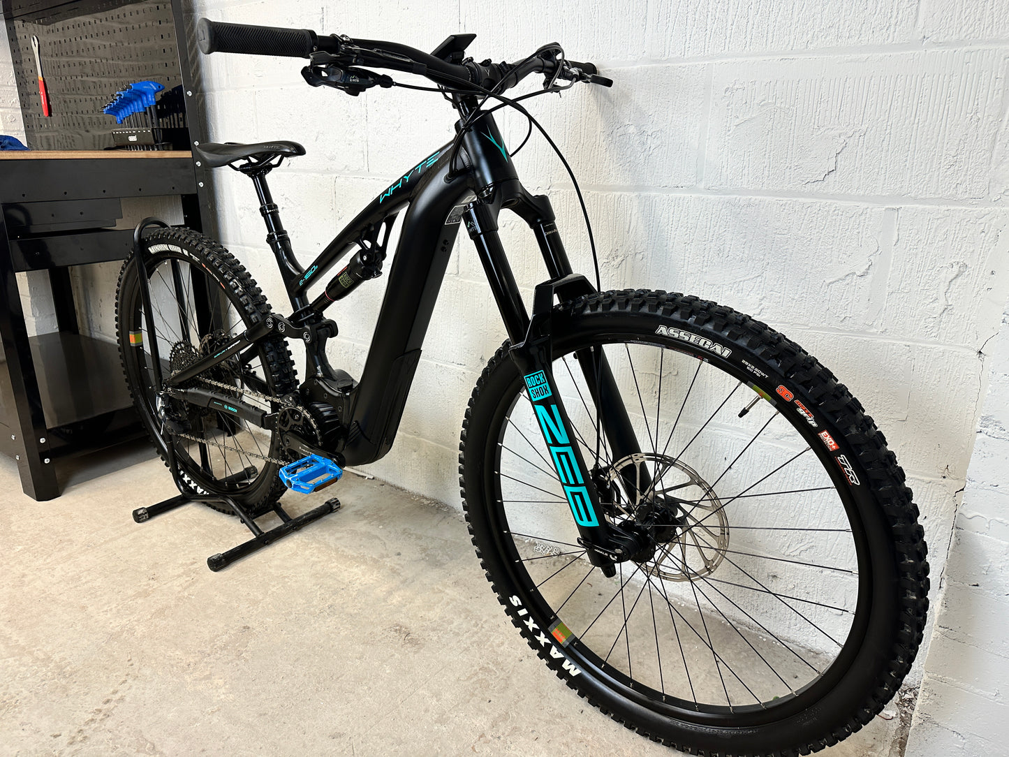 Whyte E-160 S Enduro 2024 Electric Mountain Bike