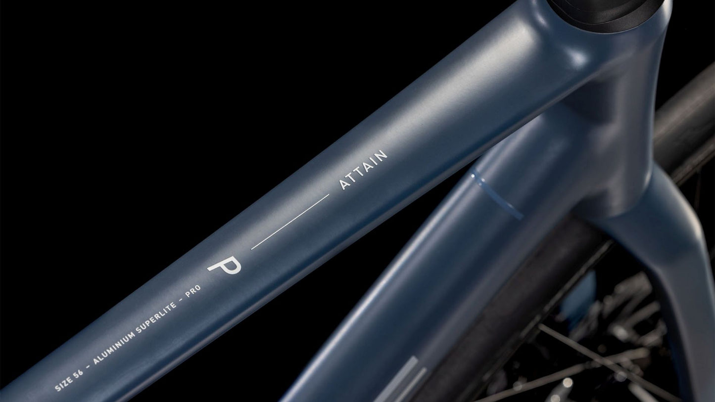 CUBE ATTAIN PRO NIGHTFLIGHT/GREY 2025